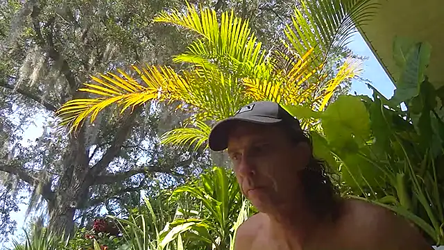Snapshot of eliberator1777 chatting on 05/16/26, 07:45 eliberator1777 online show from 05/16/26, 07:45