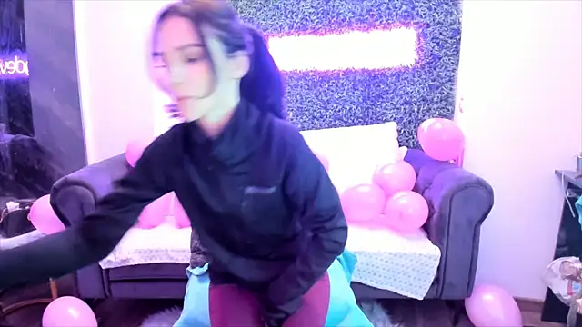 Snapshot of realhotfallingdevil chatting on 02/16/25, 09:37 realhotfallingdevil online show from 02/16/25, 09:37