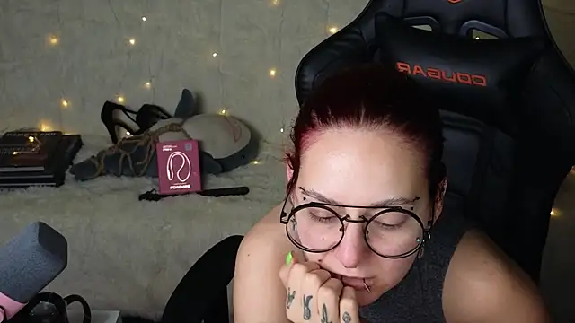 Ginger Stay online show from 09/25/25, 08:45