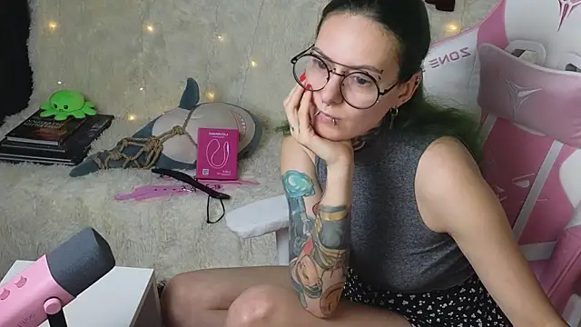 Snapshot of Ginger_Stay chatting on 01/11/26, 10:53 Ginger Stay online show from 01/11/26, 10:53