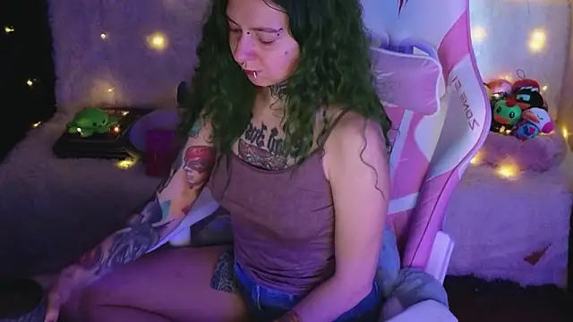 Snapshot of Ginger_Stay chatting on 02/13/26, 12:45 Ginger Stay online show from 02/13/26, 12:45