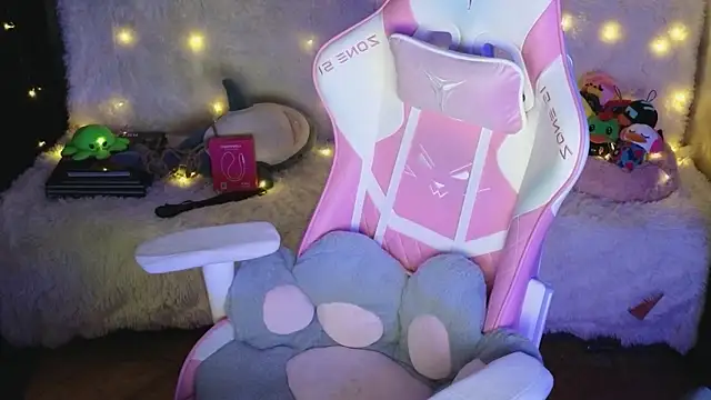 Snapshot of Ginger_Stay chatting on 02/26/26, 07:02 Ginger Stay online show from 02/26/26, 07:02