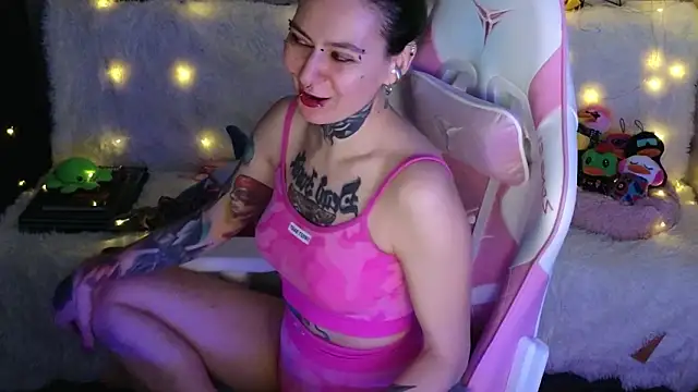 Snapshot of Ginger_Stay chatting on 03/12/26, 09:26 Ginger Stay online show from 03/12/26, 09:26