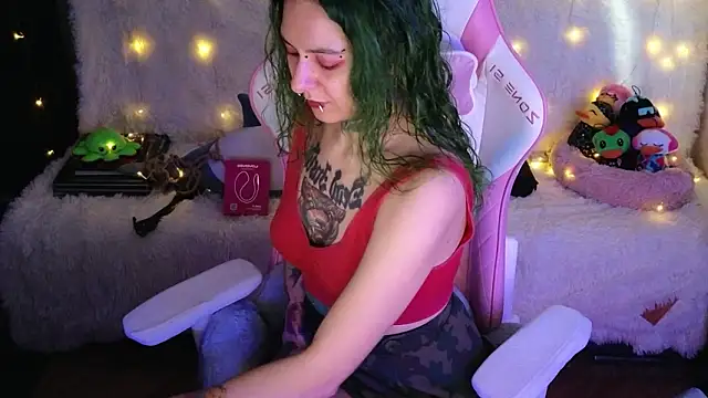 Snapshot of Ginger_Stay chatting on 03/15/26, 09:15 Ginger Stay online show from 03/15/26, 09:15