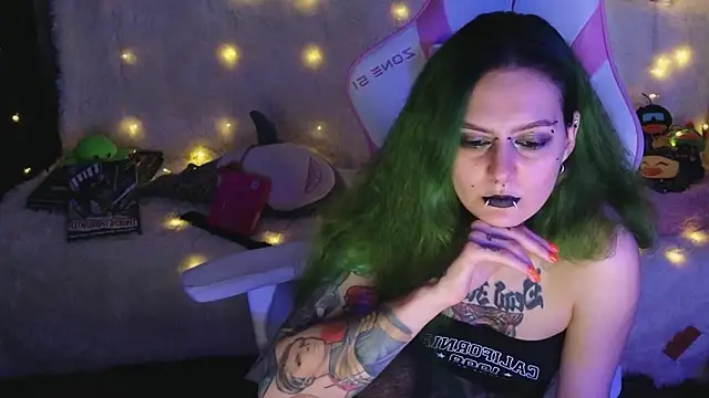 Snapshot of Ginger_Stay chatting on 03/24/26, 06:29 Ginger Stay online show from 03/24/26, 06:29