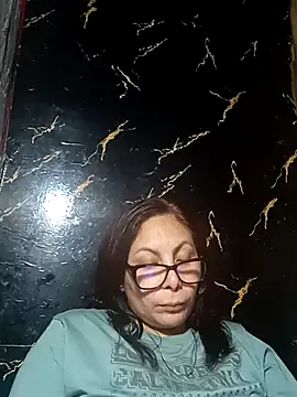 Snapshot of Anypink chatting on 11/04/25, 02:21 Anypink online show from 11/04/25, 02:21