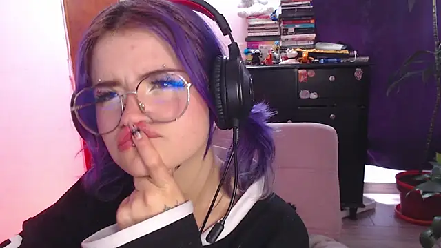 Snapshot of Raventh_ chatting on 09/12/25, 03:45 Raventh  online show from 09/12/25, 03:45