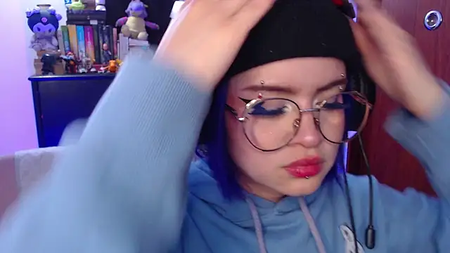 Snapshot of Raventh_ chatting on 09/25/25, 10:46 Raventh  online show from 09/25/25, 10:46