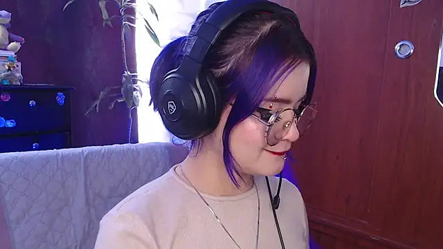 Snapshot of Raventh_ chatting on 09/28/25, 03:06 Raventh  online show from 09/28/25, 03:06