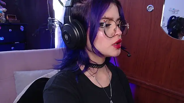 Snapshot of Raventh_ chatting on 10/09/25, 02:26 Raventh  online show from 10/09/25, 02:26