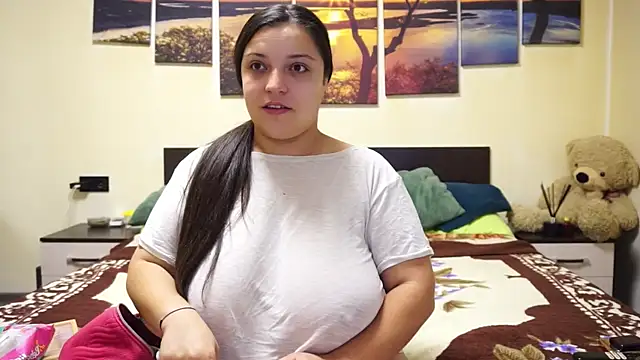 adelline online show from 12/02/25, 09:32