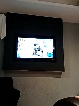 Snapshot of tikalyon chatting on 01/10/26, 10:14 tikalyon online show from 01/10/26, 10:14