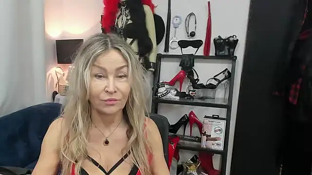 crystaLUX online show from 12/16/25, 05:23