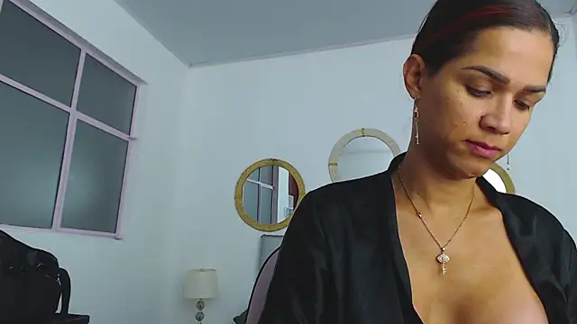 PINK  LOLA1 online show from 02/04/25, 01:34