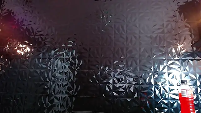 PINK  LOLA1 online show from 02/04/25, 10:45