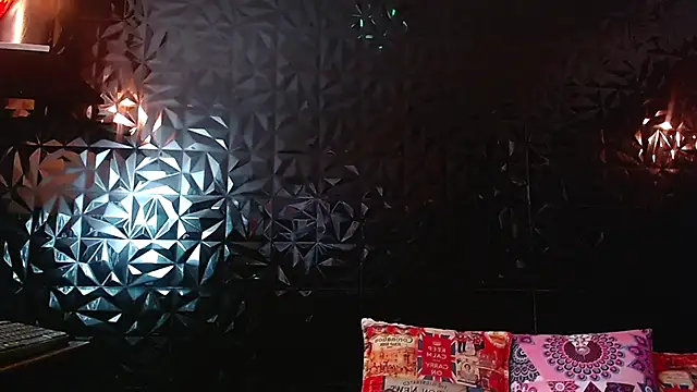 PINK  LOLA1 online show from 09/28/25, 12:10