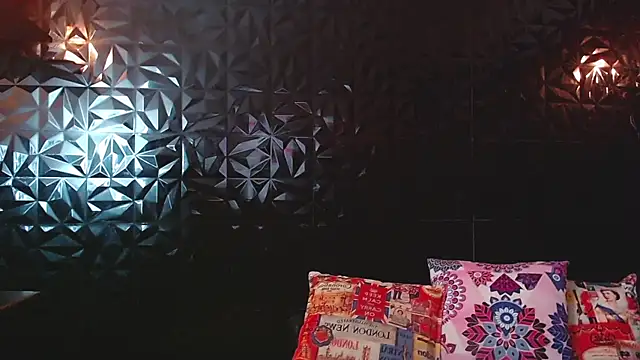 PINK  LOLA1 online show from 10/22/25, 01:17