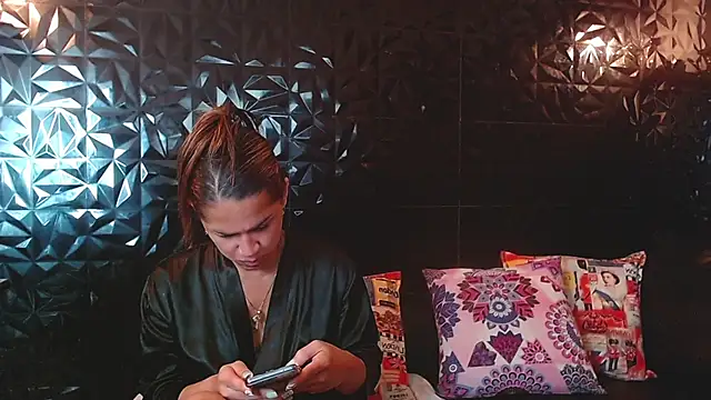 PINK  LOLA1 online show from 05/07/26, 11:37