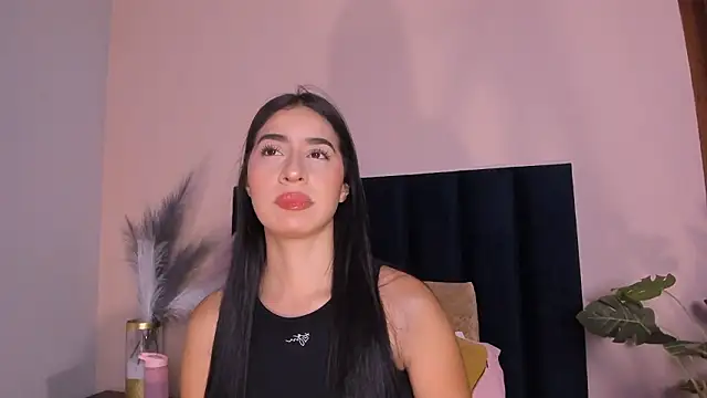 Snapshot of Christy_Sea chatting on 03/07/26, 12:46 Christy Sea online show from 03/07/26, 12:46