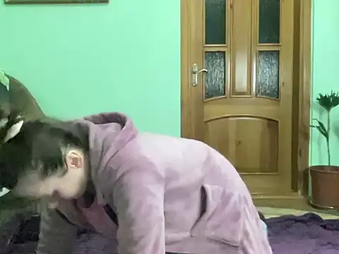 AngelTough20 online show from 11/25/25, 12:10