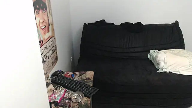 missthon0 online show from 02/20/25, 12:47