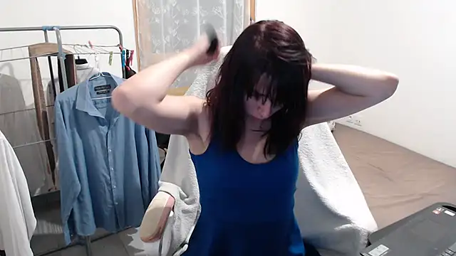 missthon0 online show from 11/04/25, 04:28