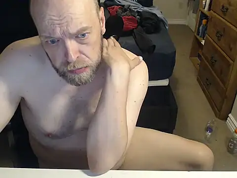 Snapshot of daveletsplay chatting on 06/12/26, 12:26 daveletsplay online show from 06/12/26, 12:26