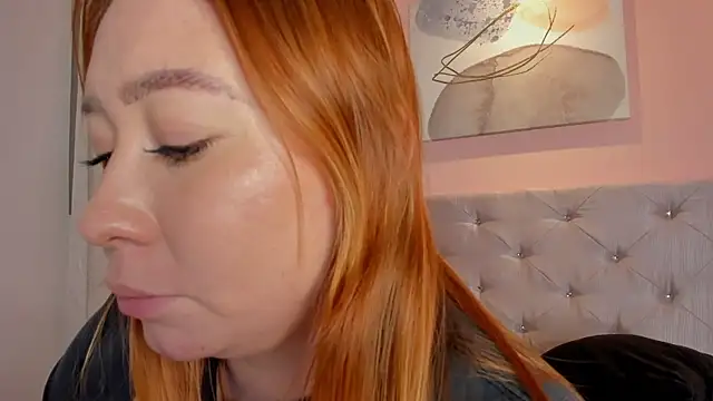 hannamartinn online show from 11/14/25, 02:21