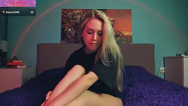 Snapshot of Linda_Roxy chatting on 02/02/25, 05:37 Linda Roxy online show from 02/02/25, 05:37