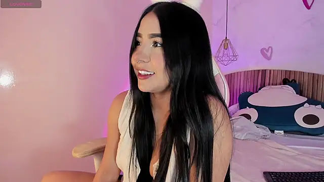 Snapshot of Mariana_sweetest chatting on 02/11/25, 04:56 Mariana sweetest online show from 02/11/25, 04:56