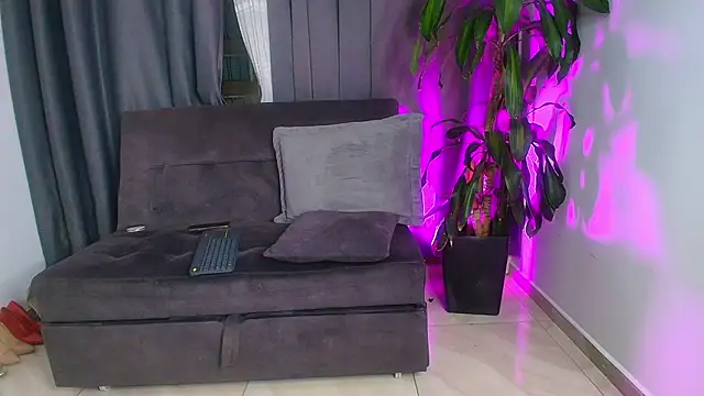 Aliciawonderxx online show from 11/09/25, 12:09