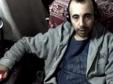 Snapshot of big_heart chatting on 02/23/25, 01:32 big heart online show from 02/23/25, 01:32