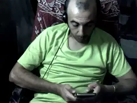 Snapshot of big_heart chatting on 10/25/25, 10:04 big heart online show from 10/25/25, 10:04