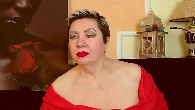 Snapshot of LadyPosh chatting on 04/01/26, 08:39 LadyPosh online show from 04/01/26, 08:39