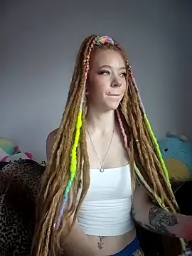 LucidLucy online show from 11/27/25, 01:24