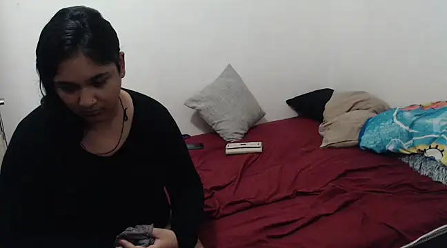 Indianbloom- online show from 02/01/25, 05:16