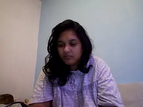 Indianbloom- online show from 09/27/25, 12:32