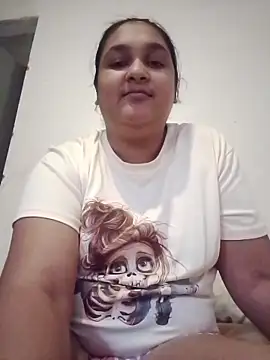 Snapshot of Indianbloom- chatting on 12/21/25, 08:32 Indianbloom- online show from 12/21/25, 08:32