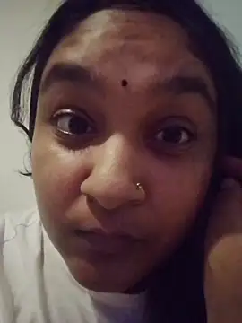 Snapshot of Indianbloom- chatting on 02/10/26, 02:21 Indianbloom- online show from 02/10/26, 02:21