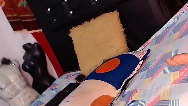 Snapshot of camilastar89 chatting on 10/20/25, 11:27 camilastar89 online show from 10/20/25, 11:27