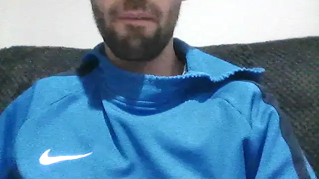 Snapshot of juju156111 chatting on 12/17/25, 06:03 juju156111 online show from 12/17/25, 06:03