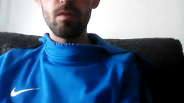 Snapshot of juju156111 chatting on 12/20/25, 08:54 juju156111 online show from 12/20/25, 08:54