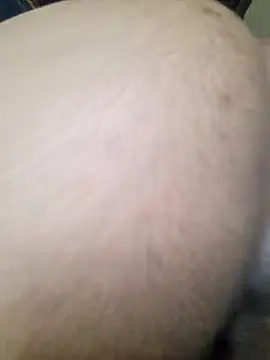 Snapshot of Baeb23 chatting on 11/04/25, 10:14 Baeb23 online show from 11/04/25, 10:14