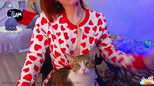 DanaMartina online show from 02/09/25, 09:47