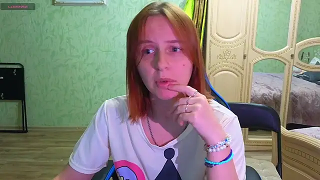 DanaMartina online show from 10/08/25, 02:47