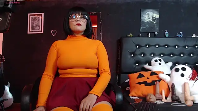 Snapshot of aprildoll chatting on 10/09/25, 03:59 aprildoll online show from 10/09/25, 03:59