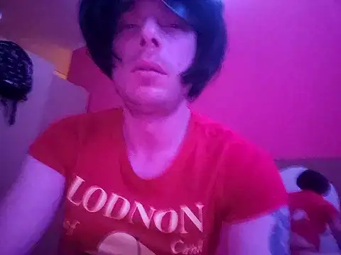 Snapshot of PlusSeks90 chatting on 12/25/24, 04:22 PlusSeks90 online show from 12/25/24, 04:22