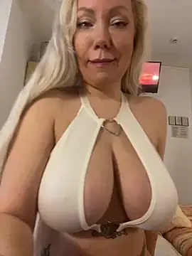 SofiaJoy online show from 02/13/25, 01:59