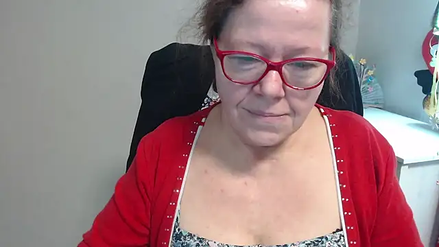 Snapshot of Adelewildx chatting on 02/18/25, 05:31 Adelewildx online show from 02/18/25, 05:31