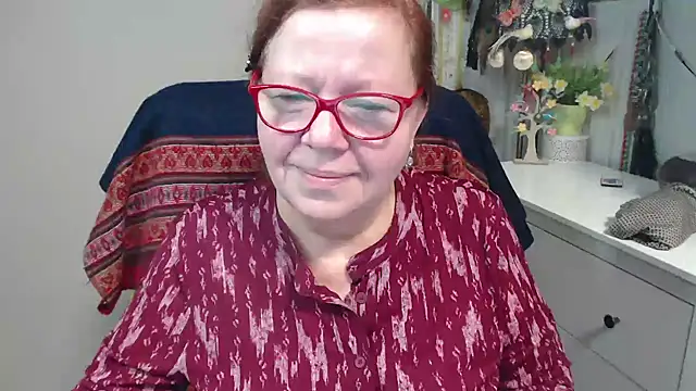 Adelewildx online show from 11/18/25, 04:17